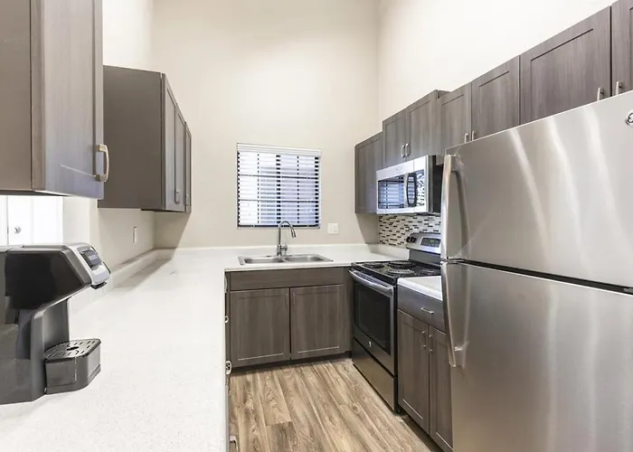 Landing Modern With Amazing Amenities